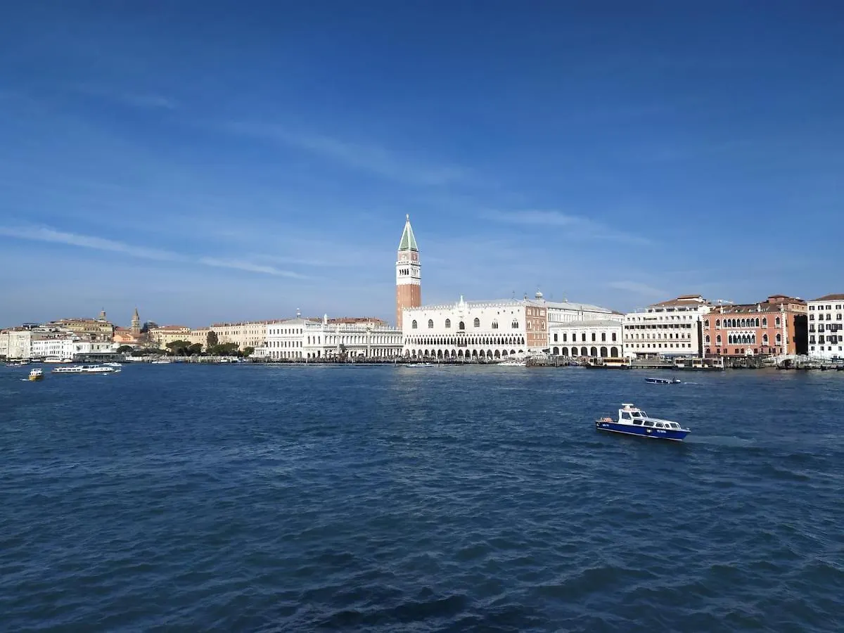 Favorita Apartments Venezia Λίντο της Βενετίας